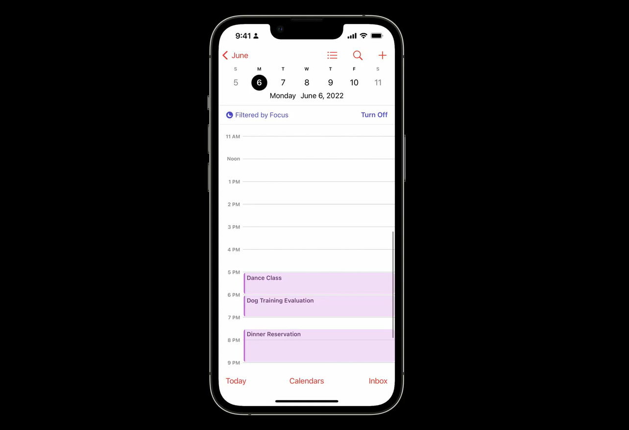 If we turn the Personal Filter on iOS 16, users will only see personal meetings. 
